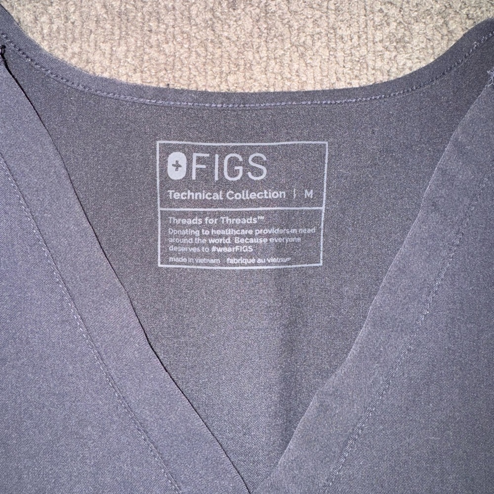 Figs Gray Two Pocket Top